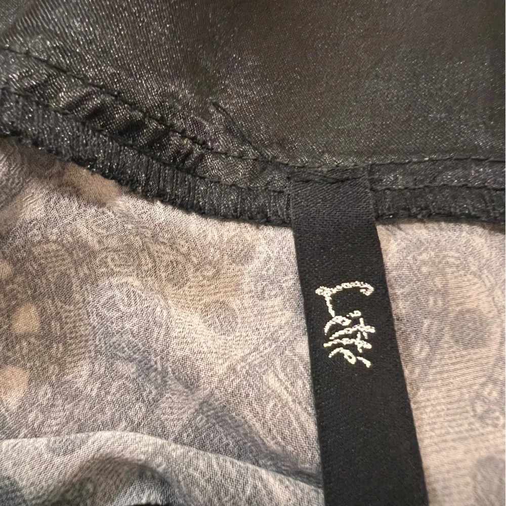 Blouse - Picture 3 of 4